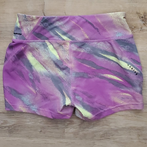 Oakley Compression Shorts - Picture 3 of 3